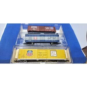 3) N scale model train freight cars- excellent condition- Union Pacific- vintage